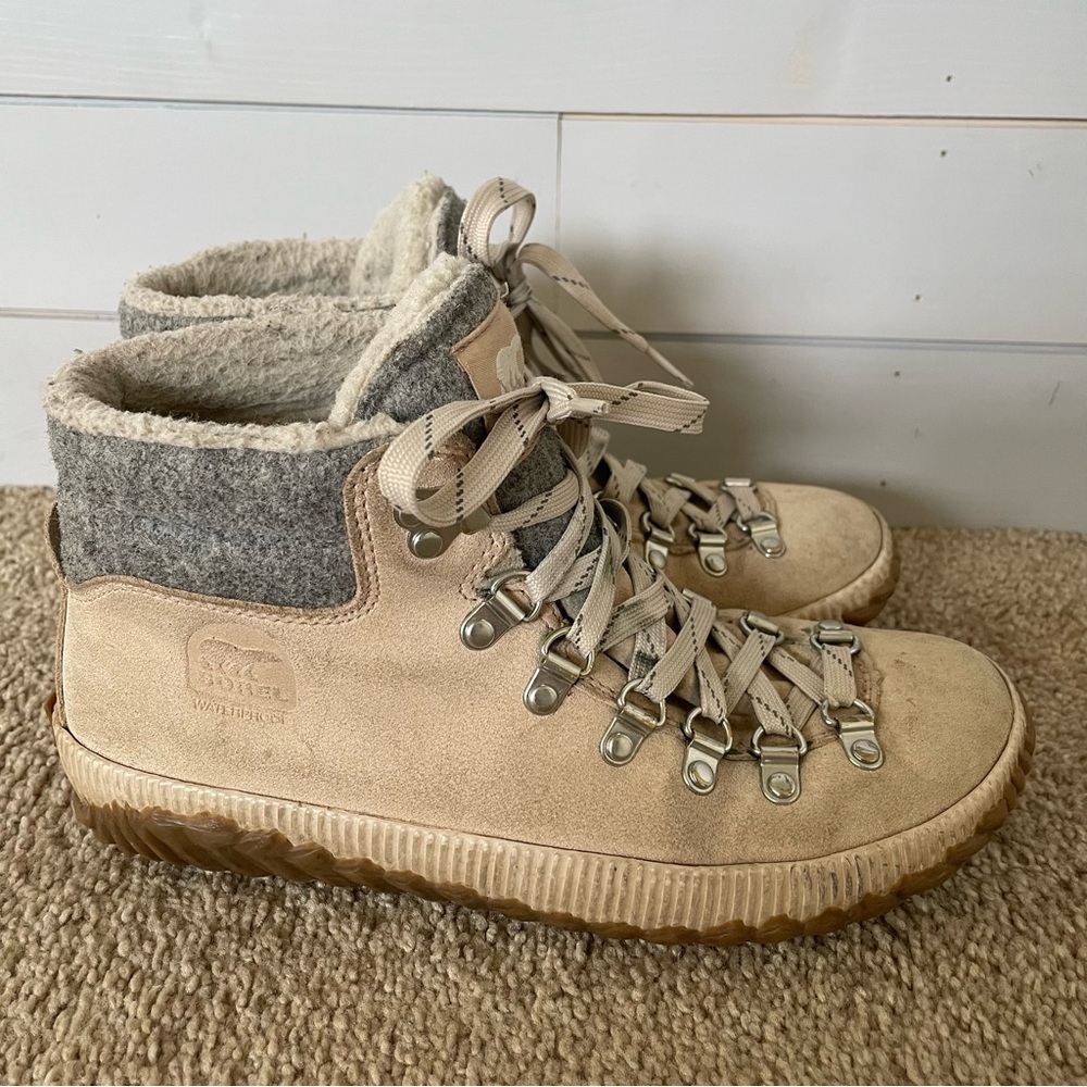 Sorel Out N About Beige Suede Women’s Lace-Up Ankle Boots 8 Waterproof Faux Fur - Picture 6 of 14